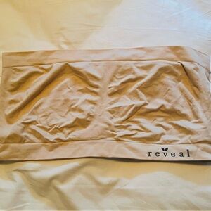 Reveal Lingerie Cream Top